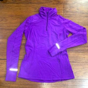 Lululemon Violet Pullover in size 8